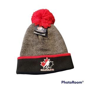 Hockey Canada toque, men's one size fits all, officially licensed mercha…